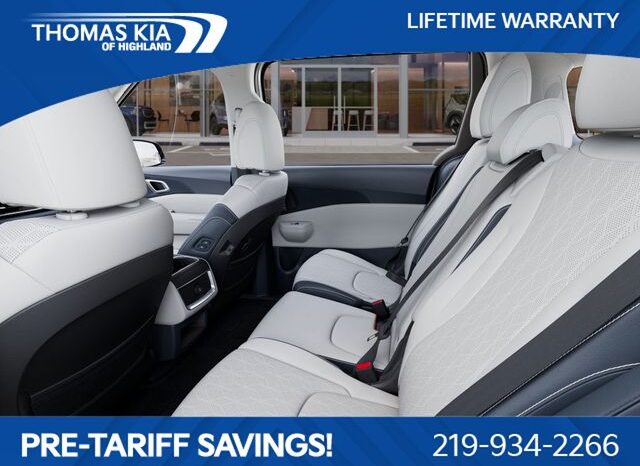 
								Kia Carnival Hybrid full									