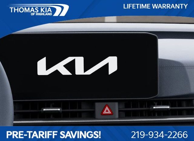 
								Kia Carnival Hybrid full									