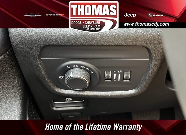 
								Jeep Grand Cherokee full									