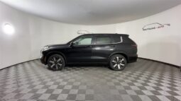 
										Mitsubishi Outlander full									