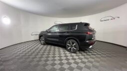 
										Mitsubishi Outlander full									