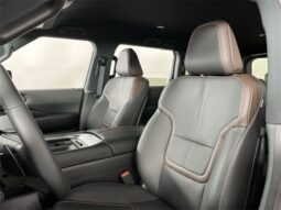
										Nissan Armada full									