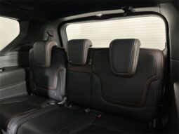 
										Nissan Armada full									