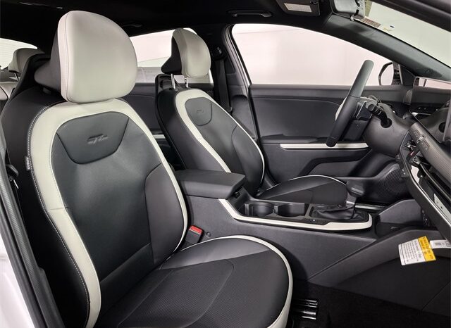 
								Kia K4 full									