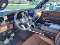 
										Toyota Tundra Hybrid full									
