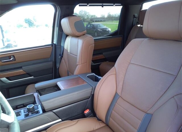 
								Toyota Tundra Hybrid full									