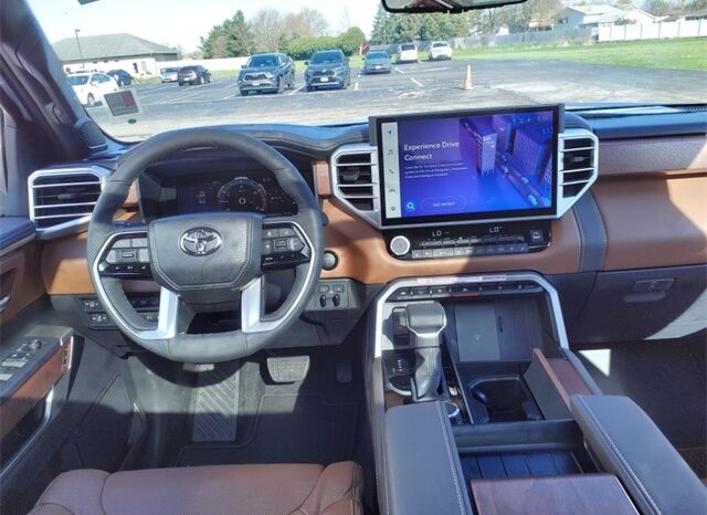 
								Toyota Tundra Hybrid full									