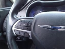 
										Chrysler 200 full									
