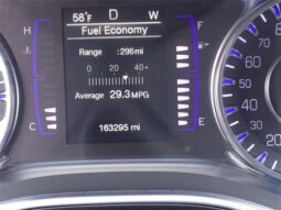 
										Chrysler 200 full									