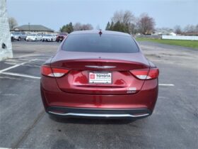 Chrysler 200