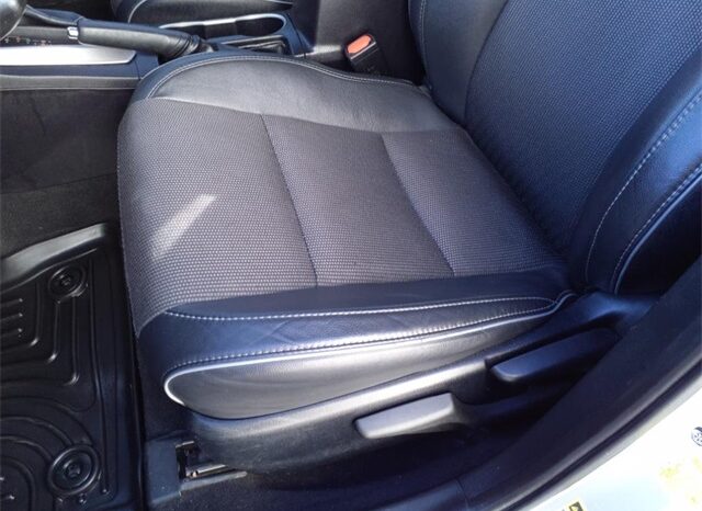 
								Toyota Corolla full									