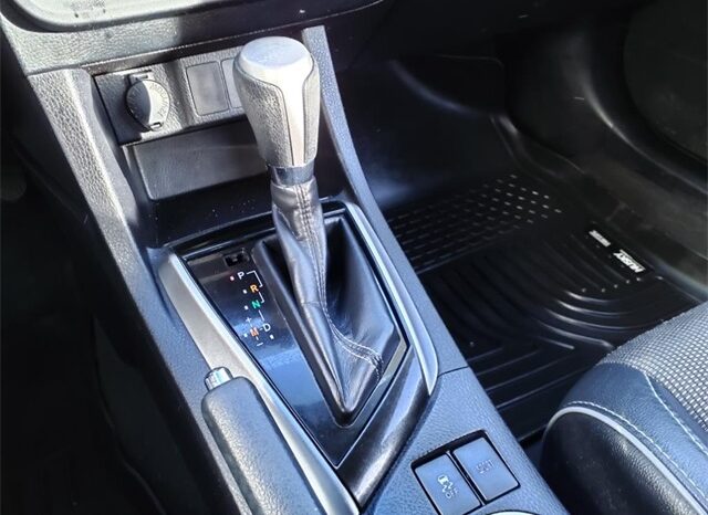 
								Toyota Corolla full									