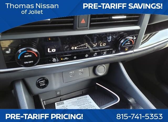 
								Nissan Rogue full									