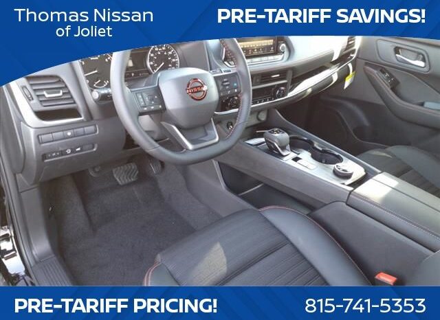 
								Nissan Rogue full									