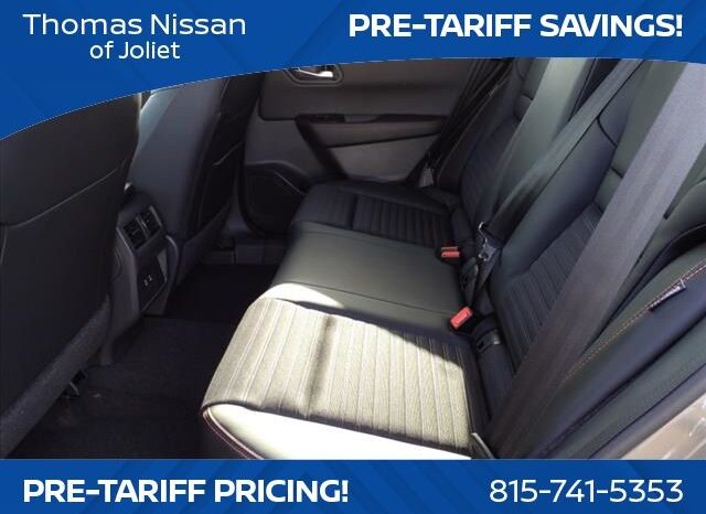 
								Nissan Rogue full									