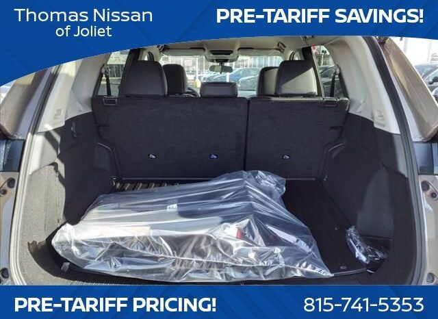 
								Nissan Rogue full									