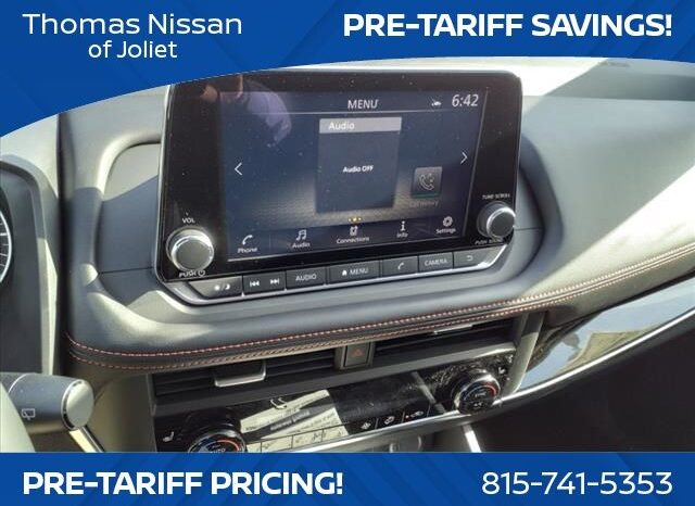 
								Nissan Rogue full									