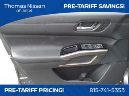 
										Nissan Pathfinder full									
