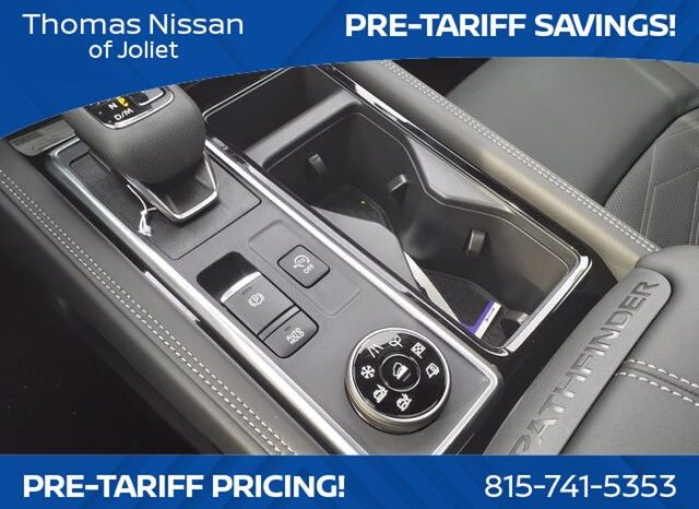 
								Nissan Pathfinder full									