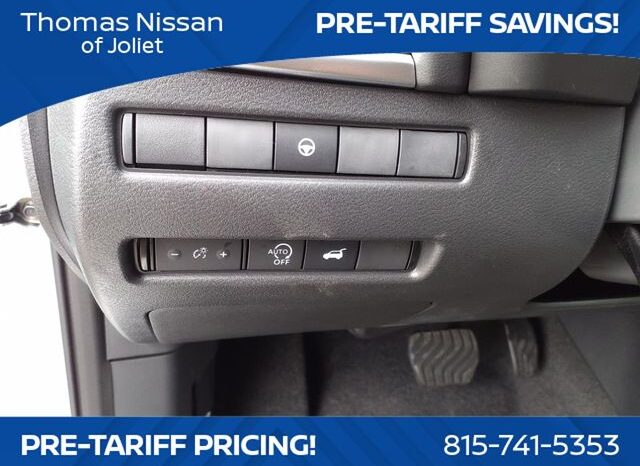 
								Nissan Rogue full									