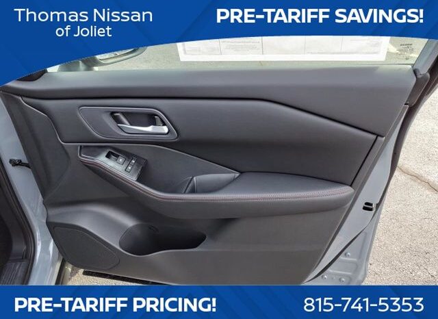 
								Nissan Rogue full									