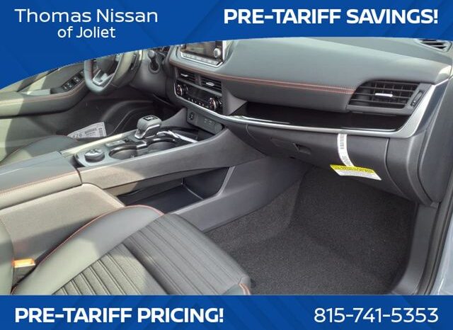 
								Nissan Rogue full									