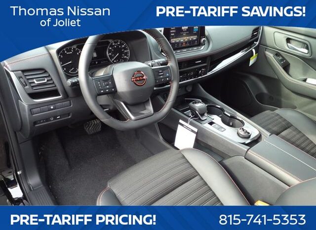 
								Nissan Rogue full									
