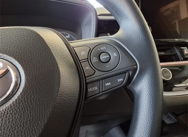 
								Toyota Corolla full									