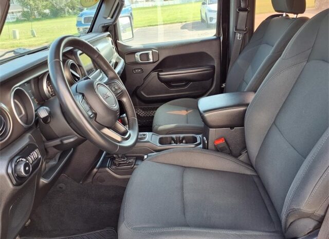 
 Jeep Wrangler full									