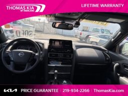 
										Nissan Armada full									