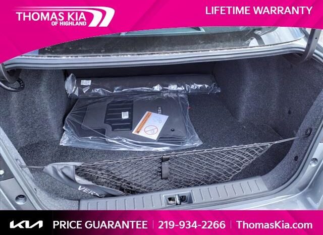 
 Nissan Versa full									