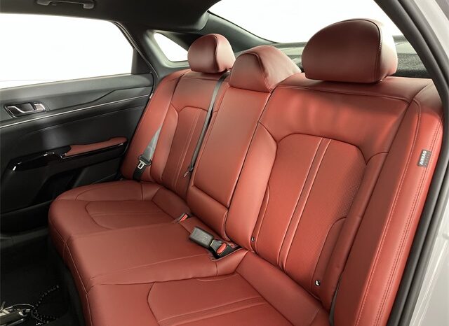
 Kia K5 full									
