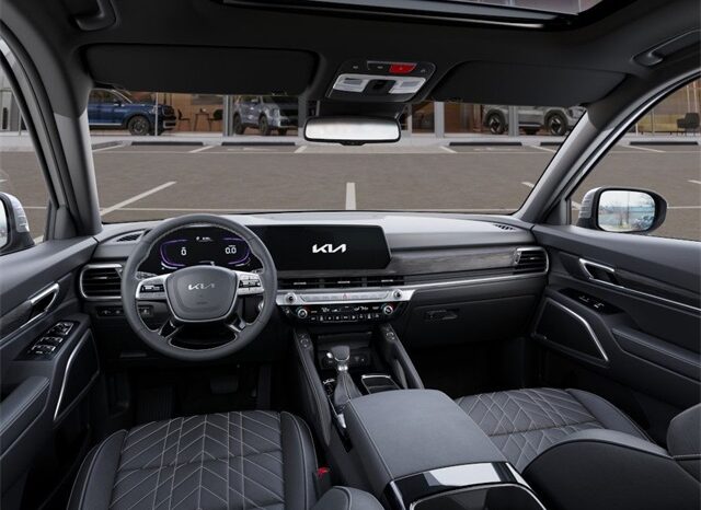 
								Kia Telluride full									
