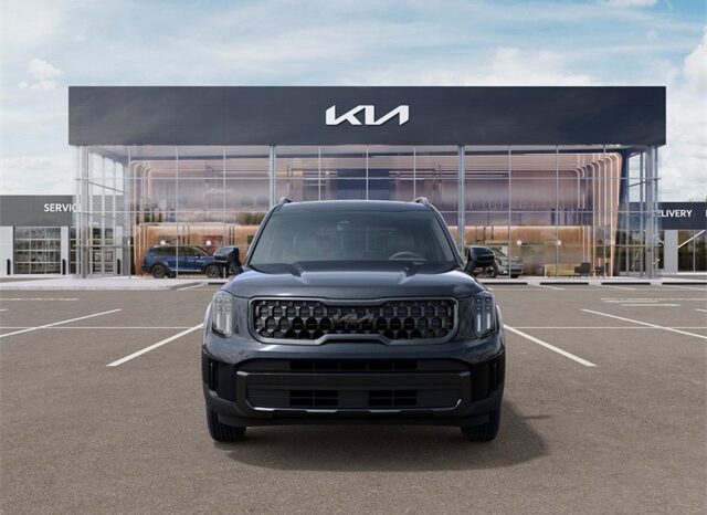 
								Kia Telluride full									