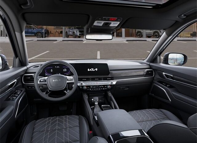 
								Kia Telluride full									