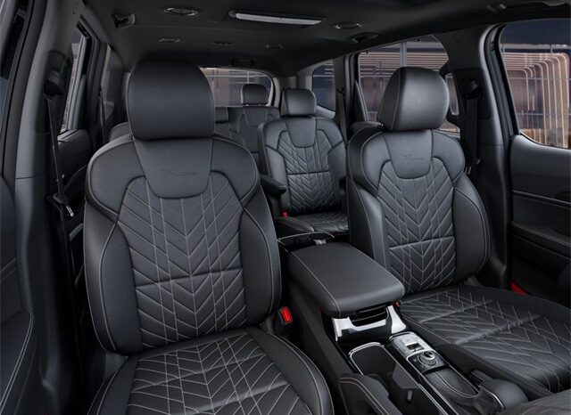 
								Kia Telluride full									