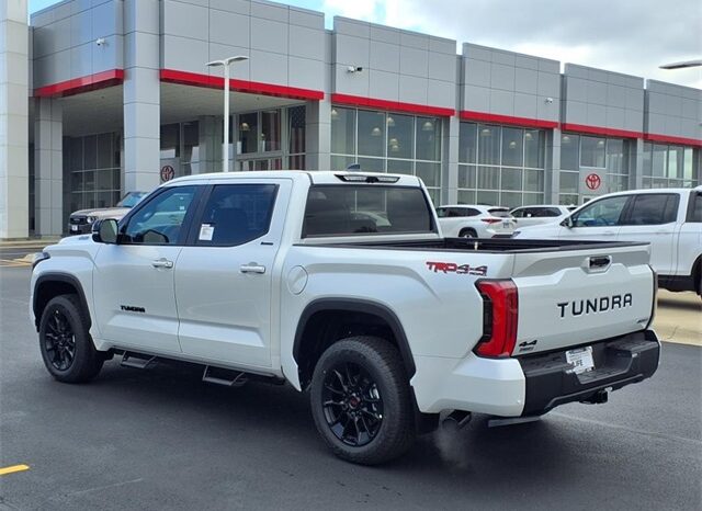 
 Toyota Tundra Hybrid full									
