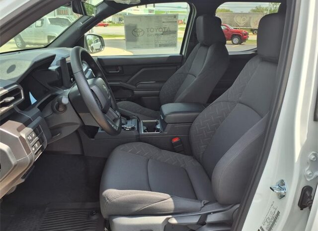 
 Toyota Tacoma full									