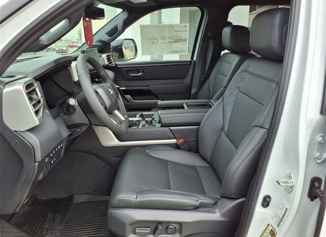 
 Toyota Tundra full									