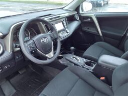 
										Toyota RAV4 full									