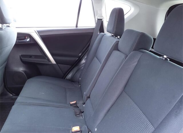 
								Toyota RAV4 full									