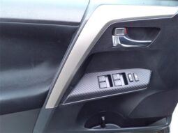 
										Toyota RAV4 full									