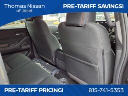 
										Nissan Frontier full									