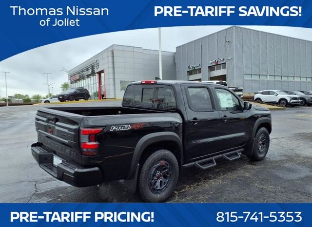 
								Nissan Frontier full									