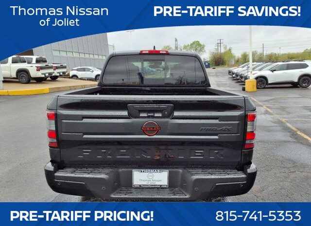 
								Nissan Frontier full									