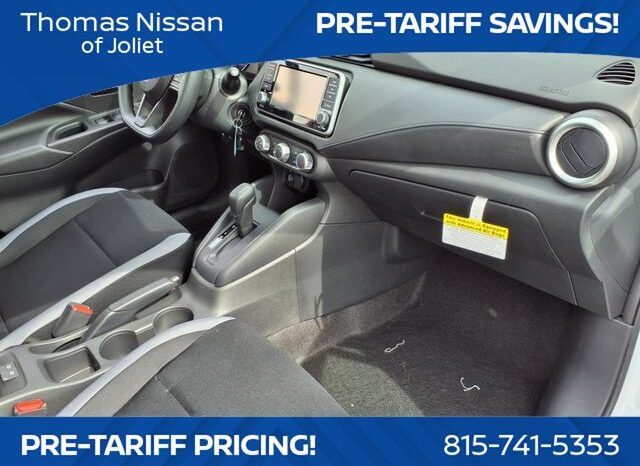 
 Nissan Versa full									
