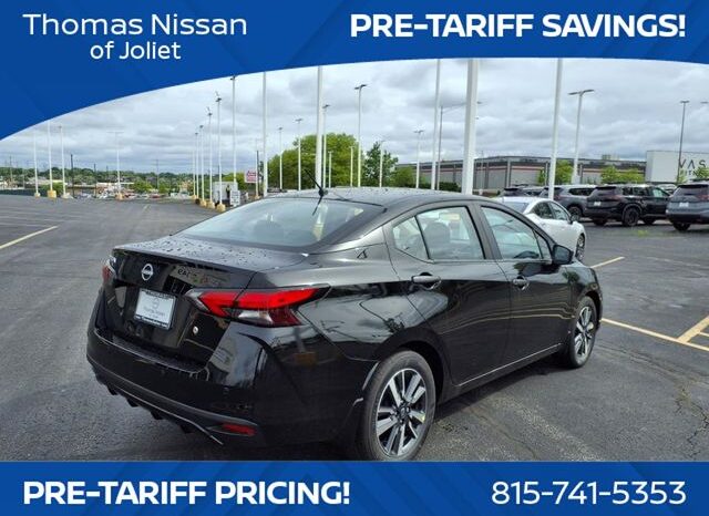 
 Nissan Versa full									