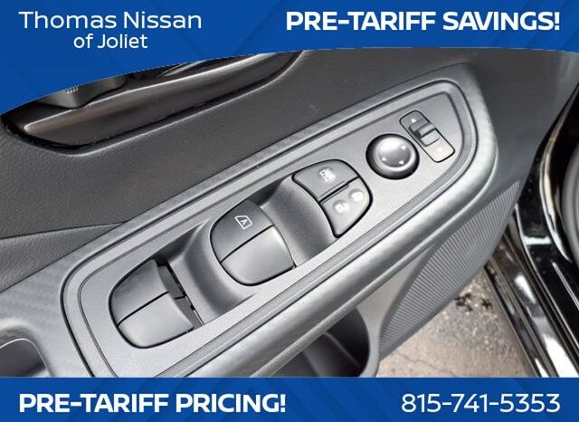
 Nissan Versa full									