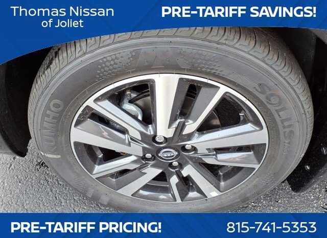 
 Nissan Versa full									