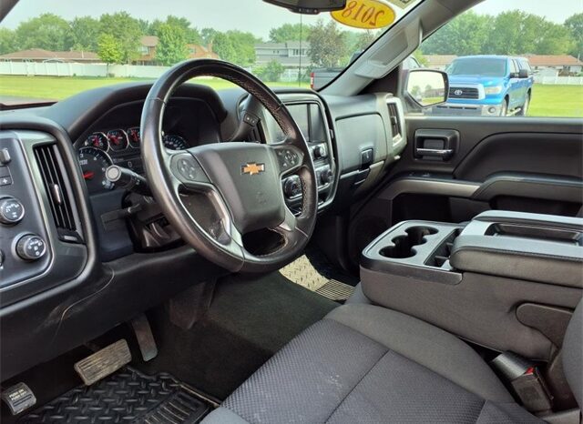 
 Chevrolet Silverado 1500 full									